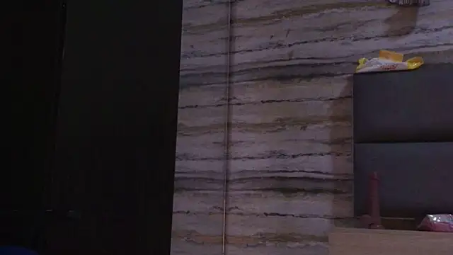 oliver  brown online show from December 22, 12:07 am