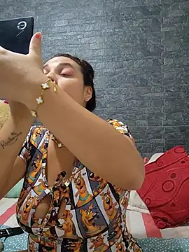 LizzRouse online show from December 22, 12:24 pm