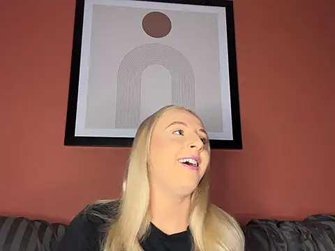 Strongqueen online show from December 29, 8:04 pm