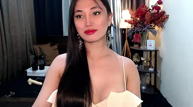 Snapshot of Dhalia_Gomez06 chatting on March 8, 10:00 am Dhalia Gomez06 online show from March 8, 10:00 am