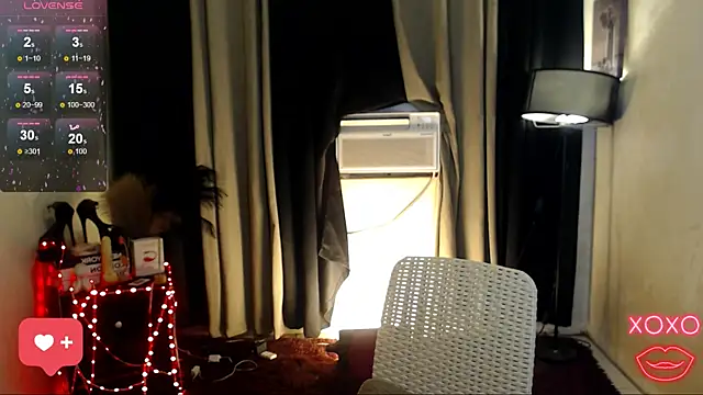 Snapshot of Dhalia_Gomez06 chatting on October 20, 7:31 am Dhalia Gomez06 online show from October 20, 7:31 am