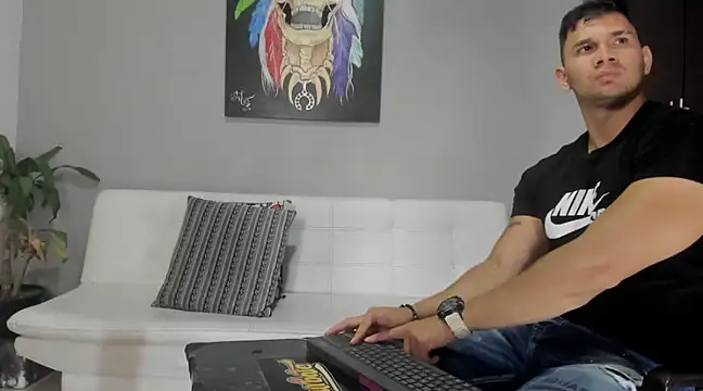 GendersonFit online show from December 6, 8:40 pm