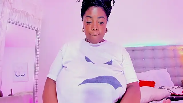 laqquishax online show from February 2, 9:13 pm