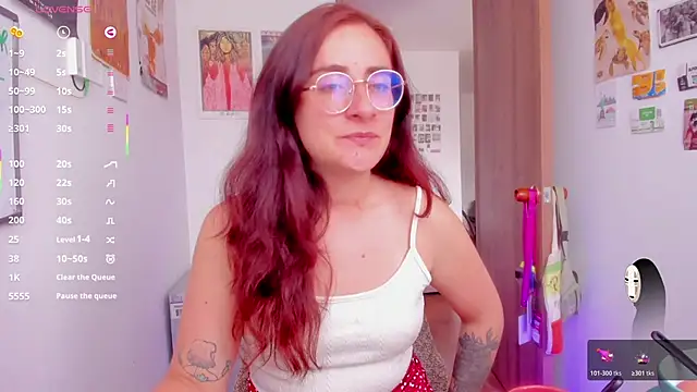 Snapshot of linda_giggle chatting on May 23, 3:27 pm linda giggle online show from May 23, 3:27 pm