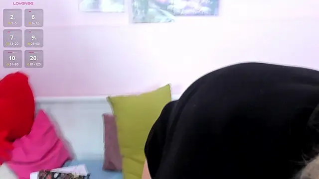 Snapshot of Amber_Foks chatting on September 17, 8:38 am Amber Foks online show from September 17, 8:38 am