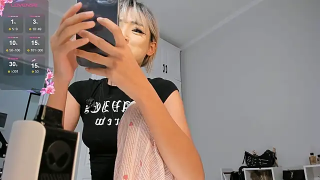 mikio san online show from April 14, 11:49 am