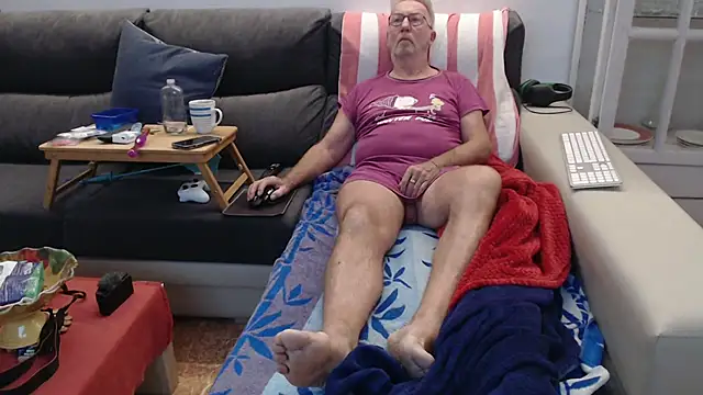 Nudelschwanz online show from December 4, 7:06 am