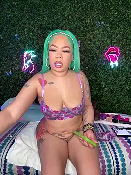 ThickAssRena online show from February 22, 5:51 am