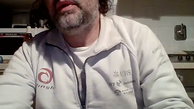 Snapshot of woww791 chatting on October 15, 3:56 pm woww791 online show from October 15, 3:56 pm