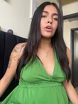 DaphneUwu online show from February 1, 3:50 pm