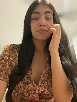 DaphneUwu online show from April 10, 1:22 am