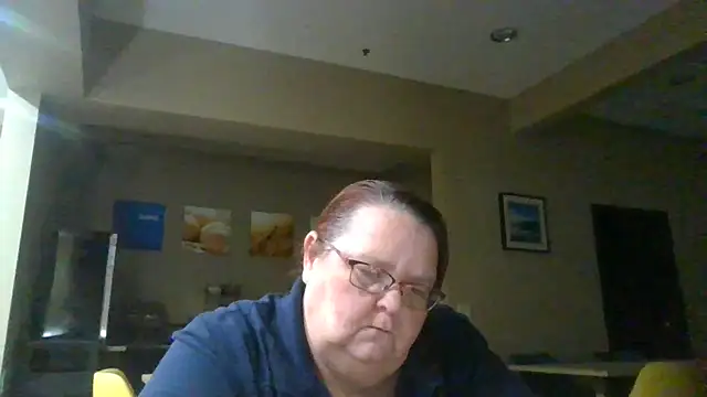 Snapshot of Hornybbw1978 chatting on December 27, 7:08 am Hornybbw1978 online show from December 27, 7:08 am