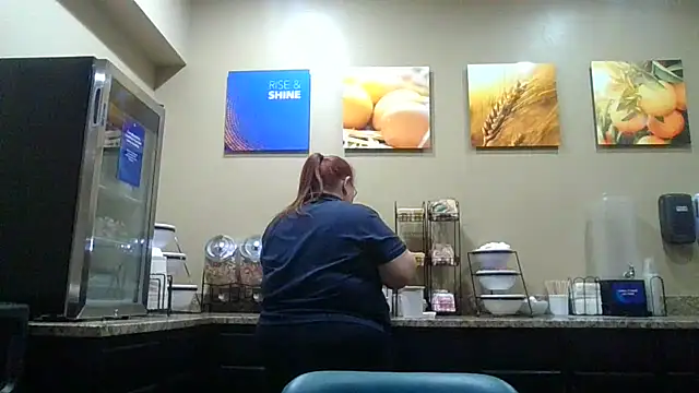 Snapshot of Hornybbw1978 chatting on January 7, 8:24 am Hornybbw1978 online show from January 7, 8:24 am