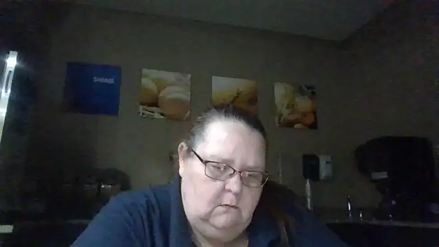 Snapshot of Hornybbw1978 chatting on January 31, 9:16 am Hornybbw1978 online show from January 31, 9:16 am