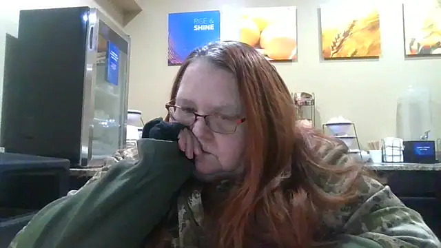 Snapshot of Hornybbw1978 chatting on February 13, 8:48 am Hornybbw1978 online show from February 13, 8:48 am