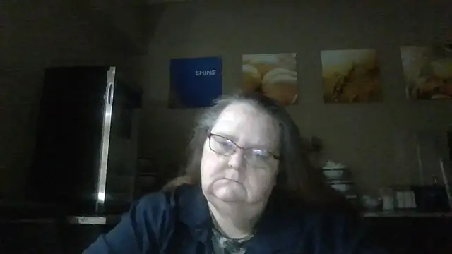 Snapshot of Hornybbw1978 chatting on December 5, 7:06 am Hornybbw1978 online show from December 5, 7:06 am