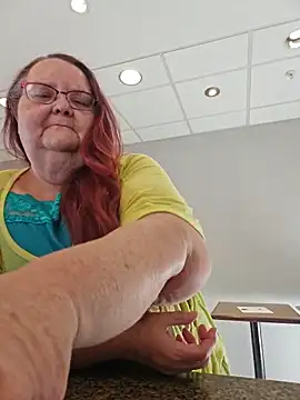 Hornybbw1978 online show from June 21, 12:41 pm