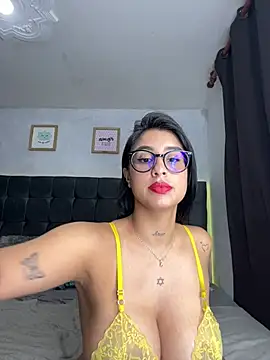 lovely violet13 online show from April 9, 9:42 pm