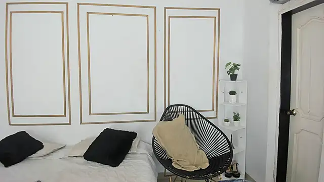 kristyl paez online show from April 21, 3:28 pm