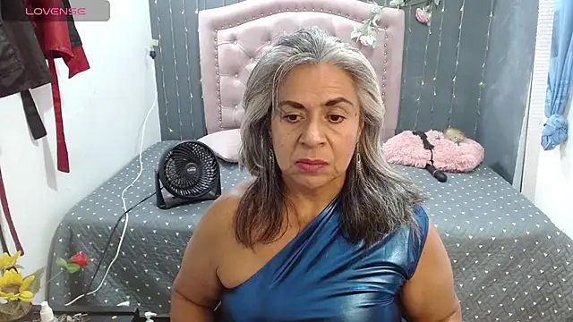 Snapshot of lalisha_96 chatting on July 4, 1:01 am lalisha 96 online show from July 4, 1:01 am