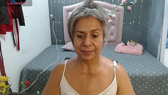 Snapshot of lalisha_96 chatting on July 14, 12:57 am lalisha 96 online show from July 14, 12:57 am