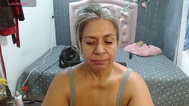 Snapshot of lalisha_96 chatting on July 17, 2:29 am lalisha 96 online show from July 17, 2:29 am