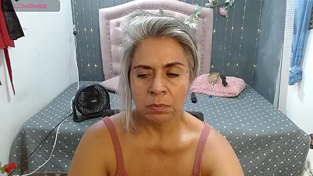 Snapshot of lalisha_96 chatting on July 23, 1:58 am lalisha 96 online show from July 23, 1:58 am