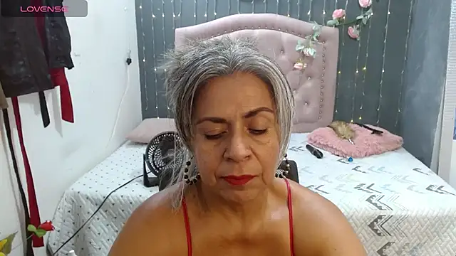 Snapshot of lalisha_96 chatting on July 30, 10:42 pm lalisha 96 online show from July 30, 10:42 pm