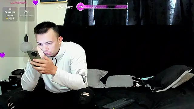 lissandthor13 online show from January 21, 3:43 pm