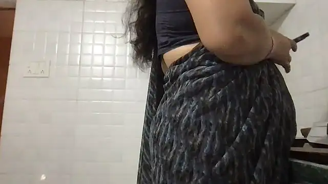 Snapshot of Riyasingh9 chatting on February 4, 4:37 am Riyasingh9 online show from February 4, 4:37 am