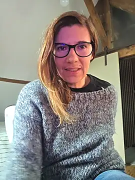 Lina lou4 online show from November 21, 12:48 pm