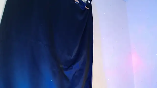 Snapshot of luciana_keating chatting on December 20, 8:38 am luciana keating online show from December 20, 8:38 am