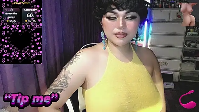 Snapshot of cherry_RED5 chatting on December 29, 2:49 am cherry RED5 online show from December 29, 2:49 am