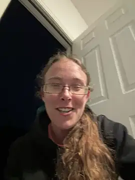 Snapshot of Dakota_02 chatting on August 8, 12:57 am Dakota 02 online show from August 8, 12:57 am