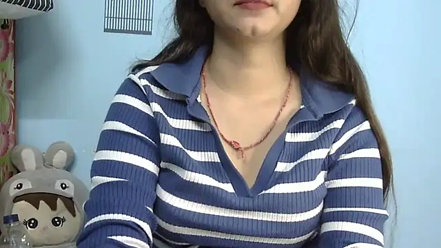 lovelydesi21 online show from October 7, 9:39 am