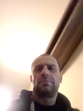 Snapshot of Roman0798 chatting on December 15, 2:27 am Roman0798 online show from December 15, 2:27 am