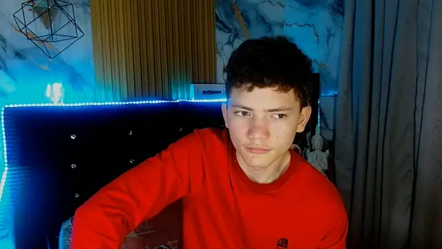 Snapshot of cruz_dante chatting on March 13, 10:16 pm cruz dante online show from March 13, 10:16 pm