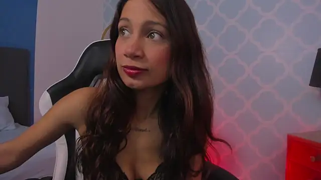 cora 22 online show from October 11, 1:09 pm