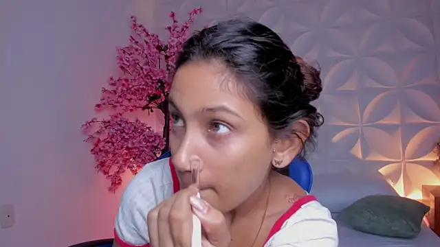 cora 22 online show from April 7, 12:49 pm