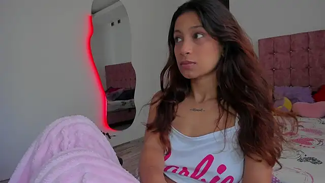 cora 22 online show from April 22, 12:18 pm