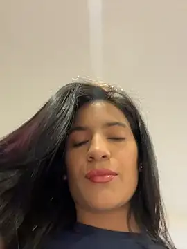 I am kat online show from February 1, 8:40 pm