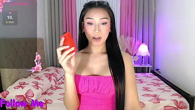 Snapshot of FuckDoll_Nathalie chatting on August 4, 3:21 am FuckDoll Nathalie online show from August 4, 3:21 am
