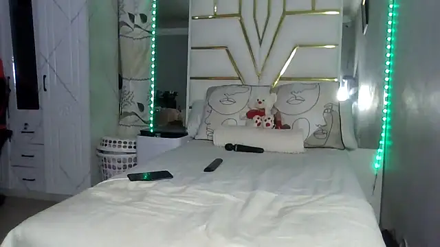 SexyyNana online show from October 17, 11:29 pm