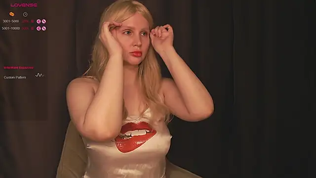 nutcrew online show from March 25, 9:21 pm