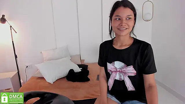 Snapshot of sexychanell_18 chatting on January 9, 3:55 pm sexychanell 18 online show from January 9, 3:55 pm