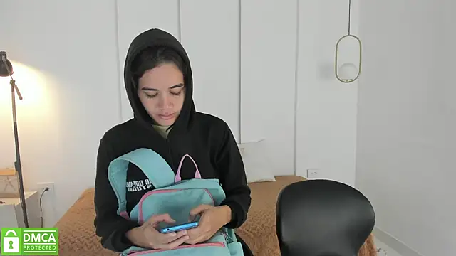 Snapshot of sexychanell_18 chatting on January 23, 12:41 pm sexychanell 18 online show from January 23, 12:41 pm