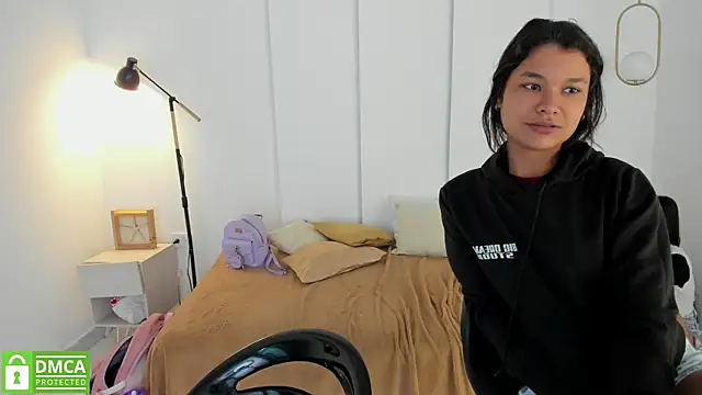 Snapshot of sexychanell_18 chatting on February 3, 3:49 pm sexychanell 18 online show from February 3, 3:49 pm