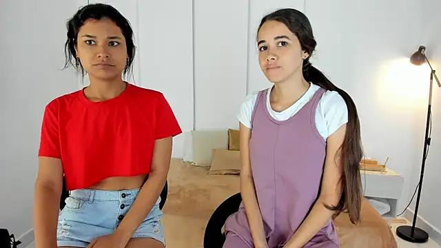 Snapshot of sexychanell_18 chatting on March 5, 12:44 pm sexychanell 18 online show from March 5, 12:44 pm