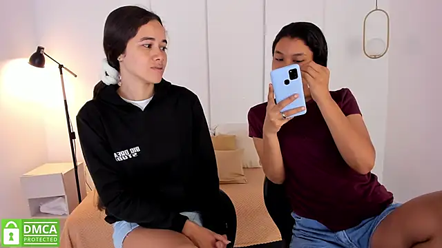 Snapshot of sexychanell_18 chatting on March 22, 12:46 pm sexychanell 18 online show from March 22, 12:46 pm