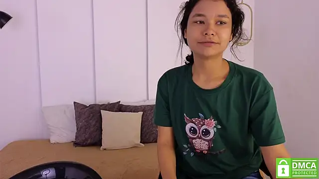 Snapshot of sexychanell_18 chatting on September 24, 12:52 pm sexychanell 18 online show from September 24, 12:52 pm